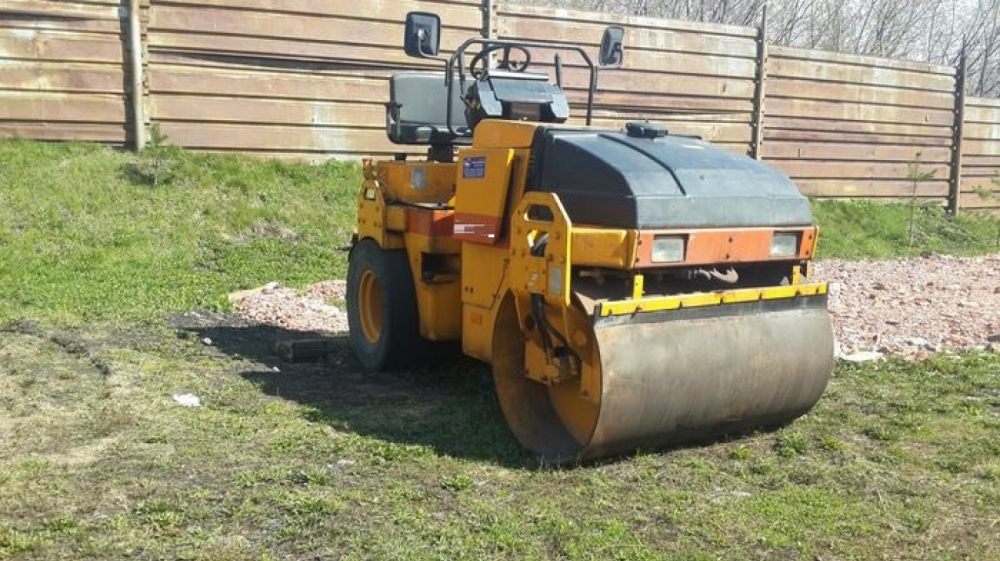 Каток Dynapac CC142C купля/продажа, продам - Новый Уренгой
