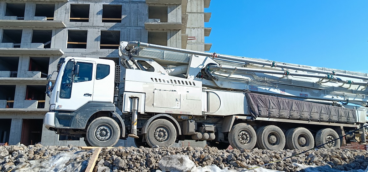 Услуги и заказ бетононасосов для заливки бетона в Пуровске